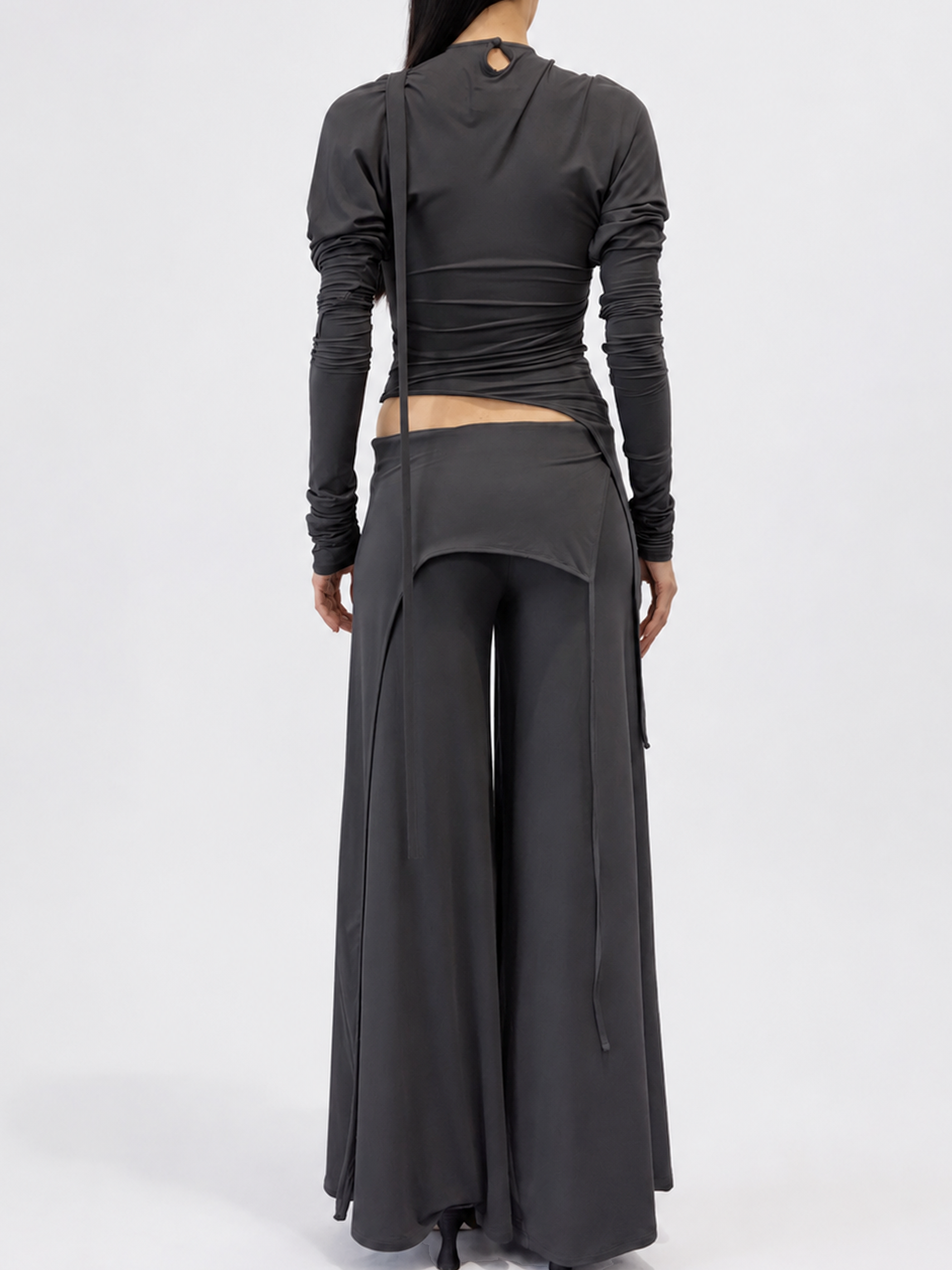 Bat point wide pants