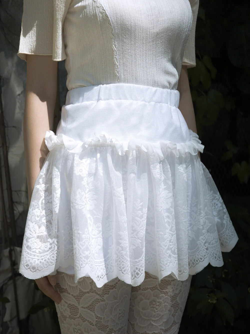 Ami Ruffle Mini Skirt - White