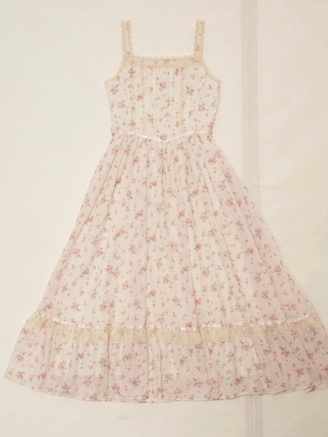 Floral Vintage Like Dress