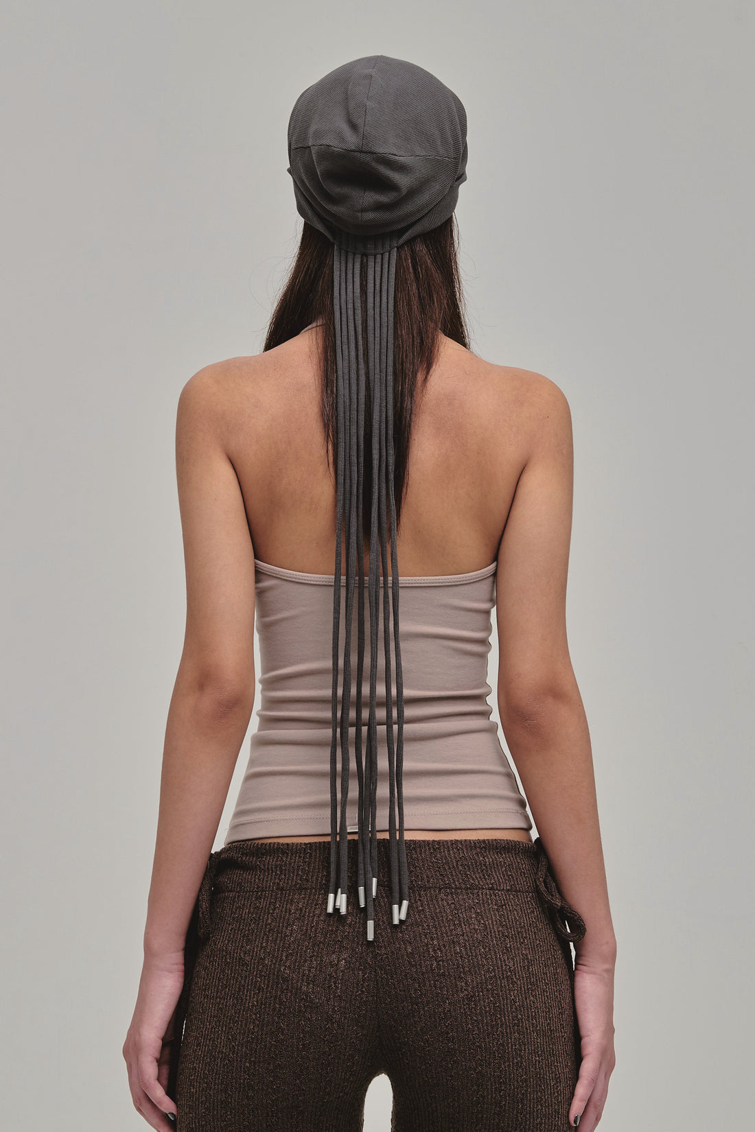 WHIP SLOUCHY BEANIE WITH LONG STRAPS GREY BACK