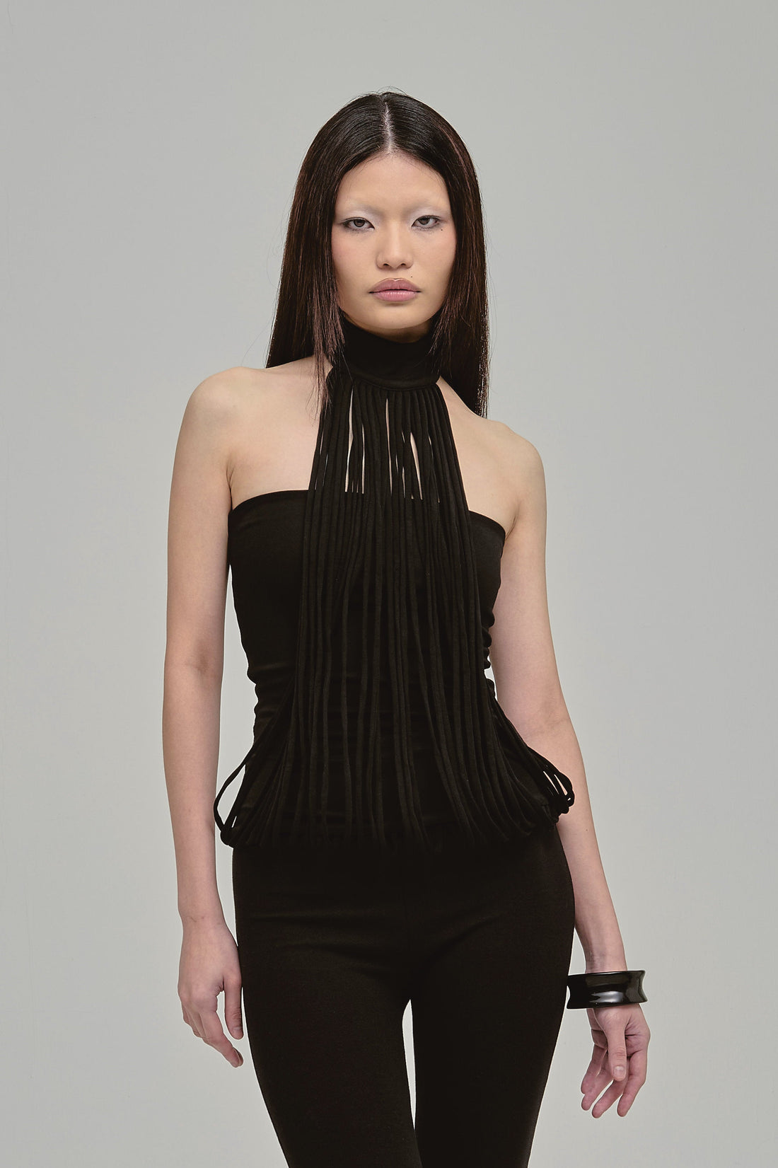 MIEN TOP SPAGHETTI STRAP HIGH NECK BLACK FRONT

