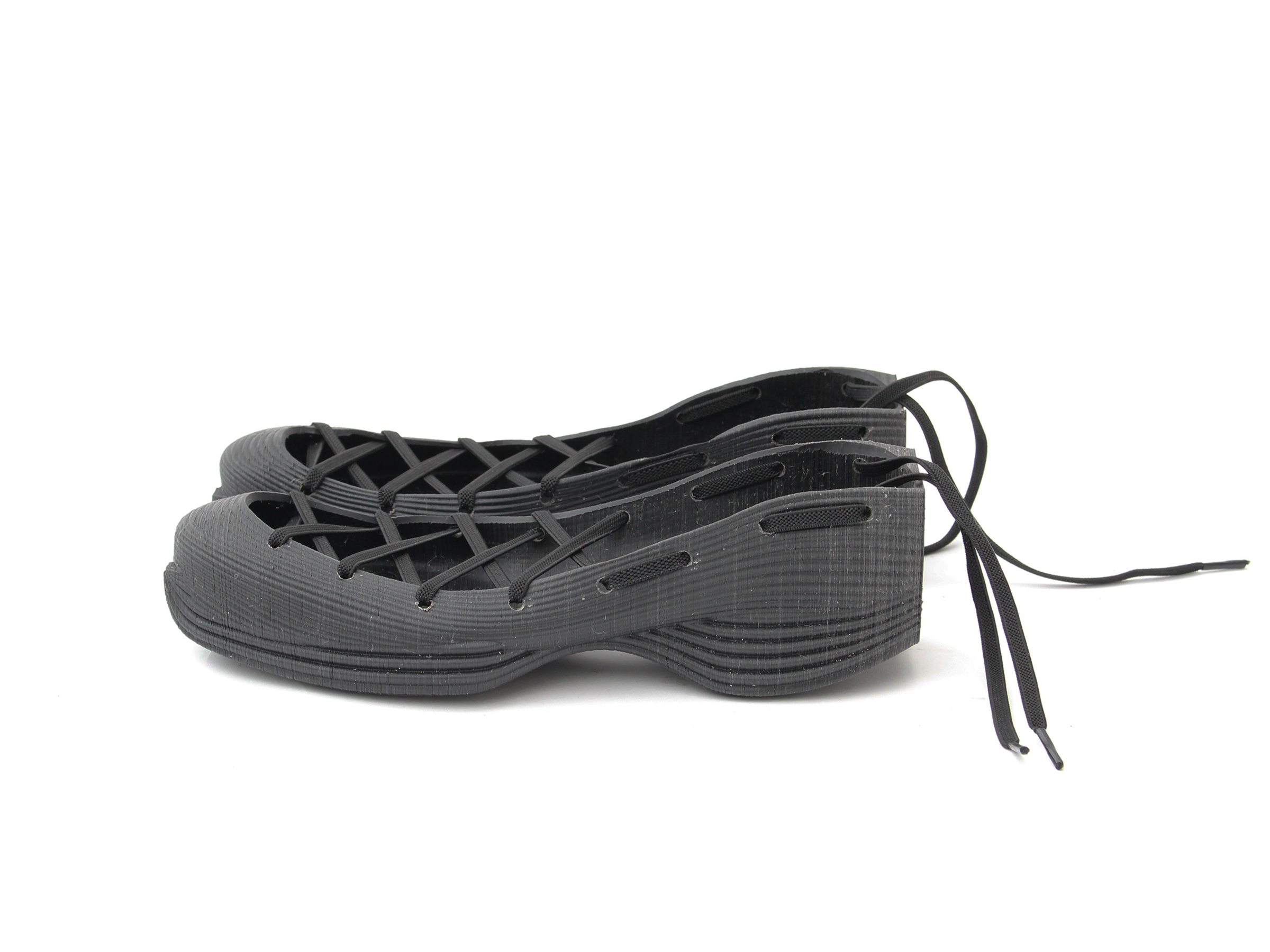 Laced Rubber Runners