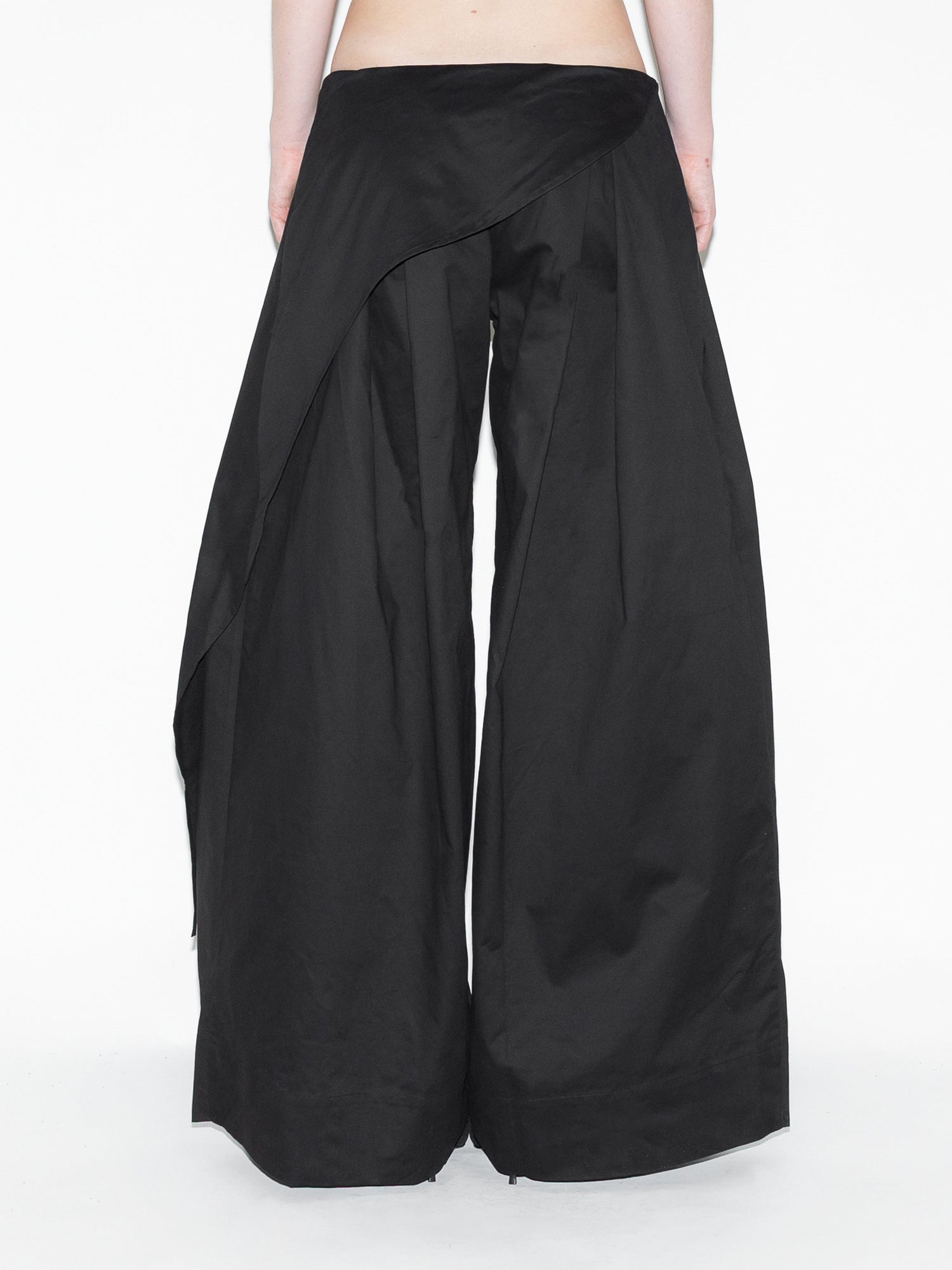 Woven Bat Point Pants