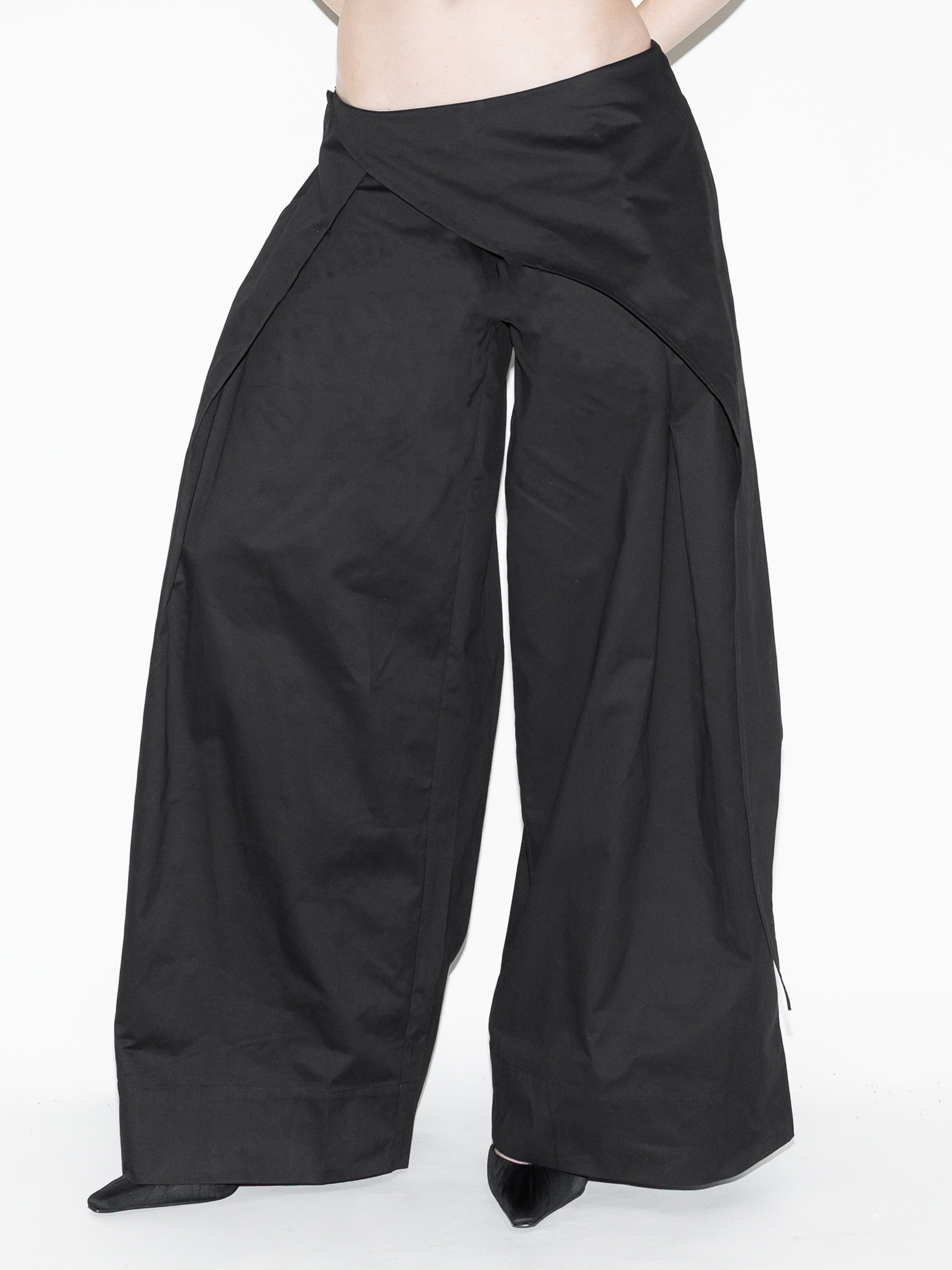 Woven Bat Point Pants