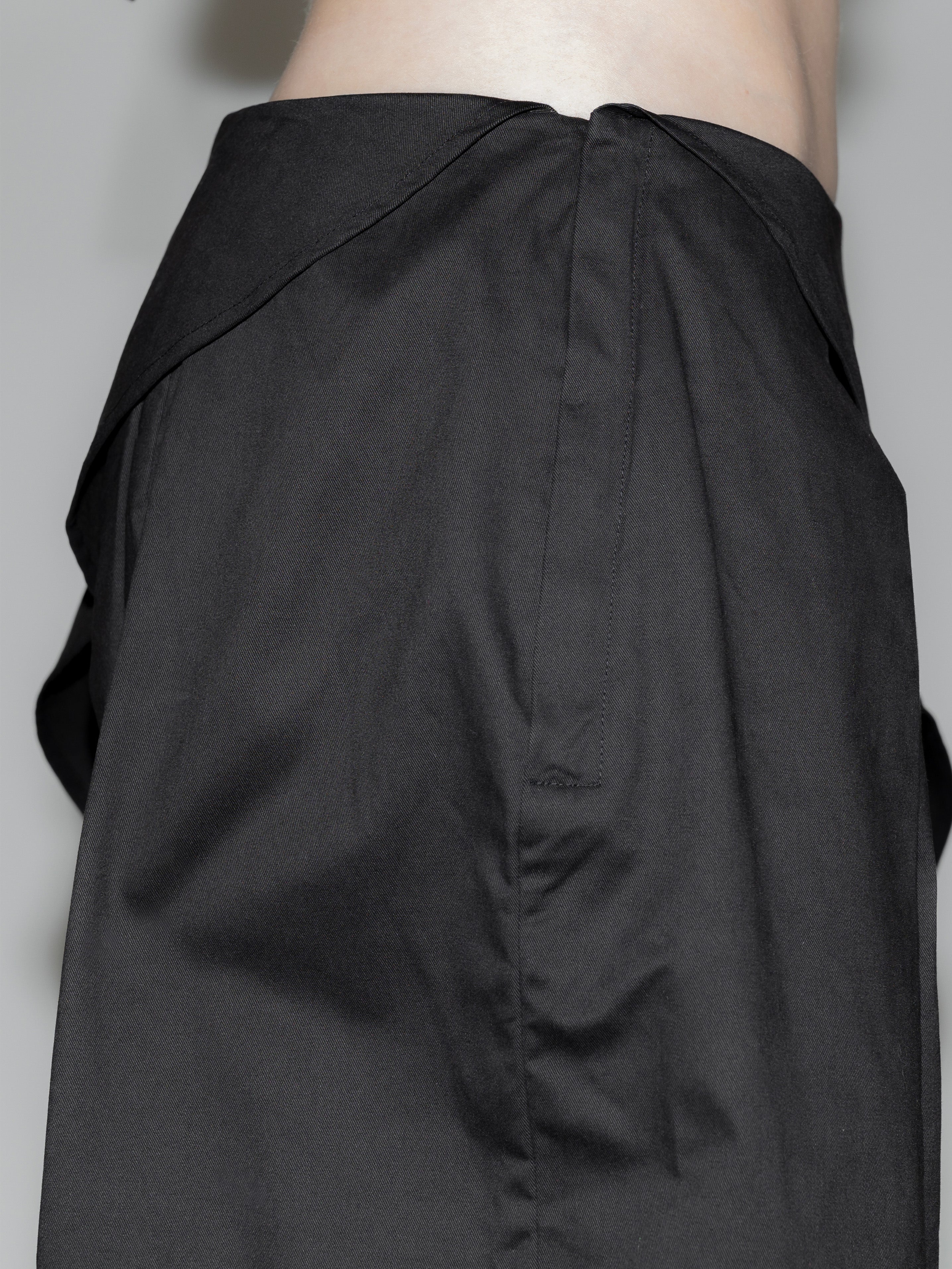 Woven Bat Point Pants