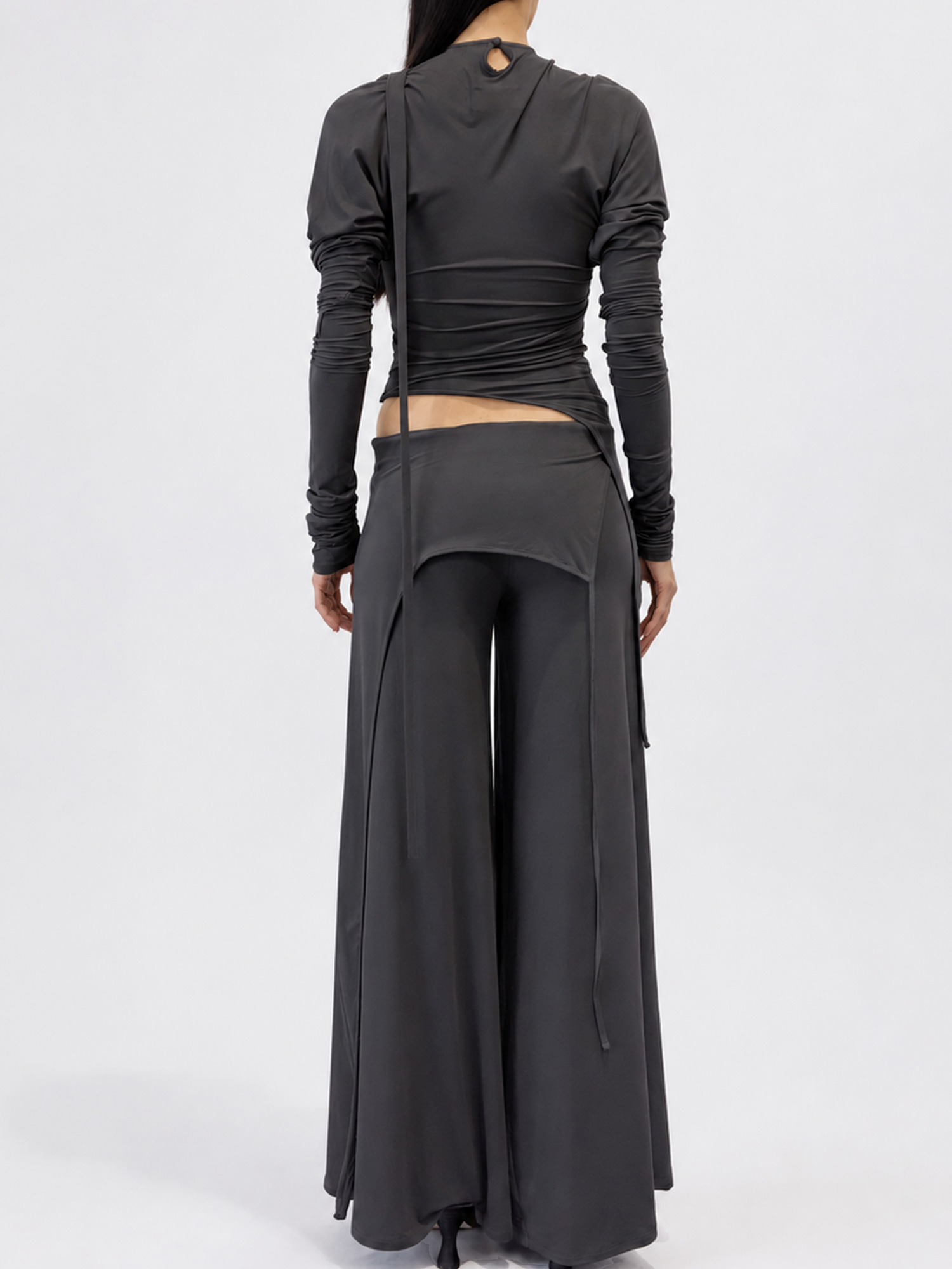 Bat point wide pants
