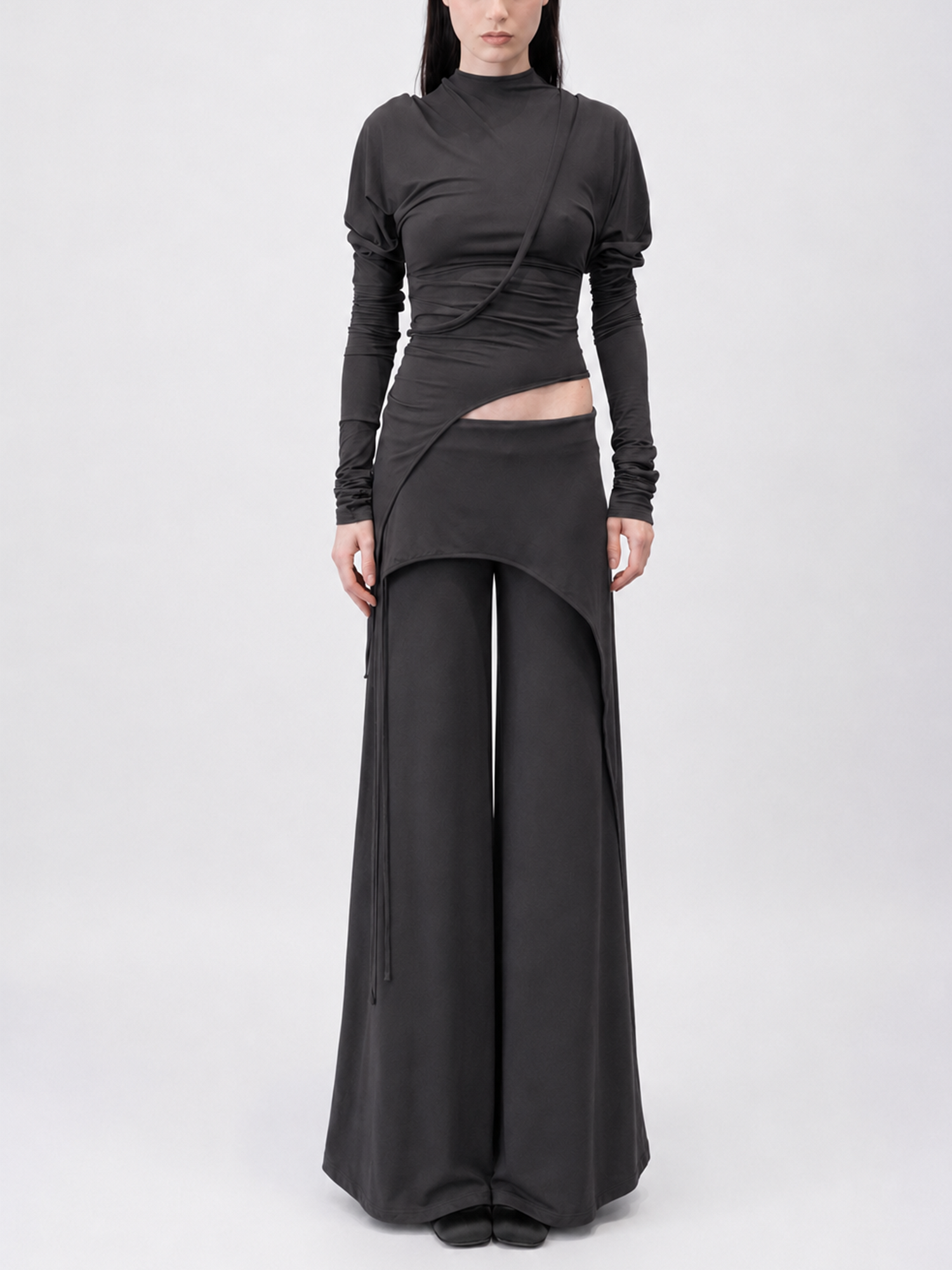 Bat point wide pants