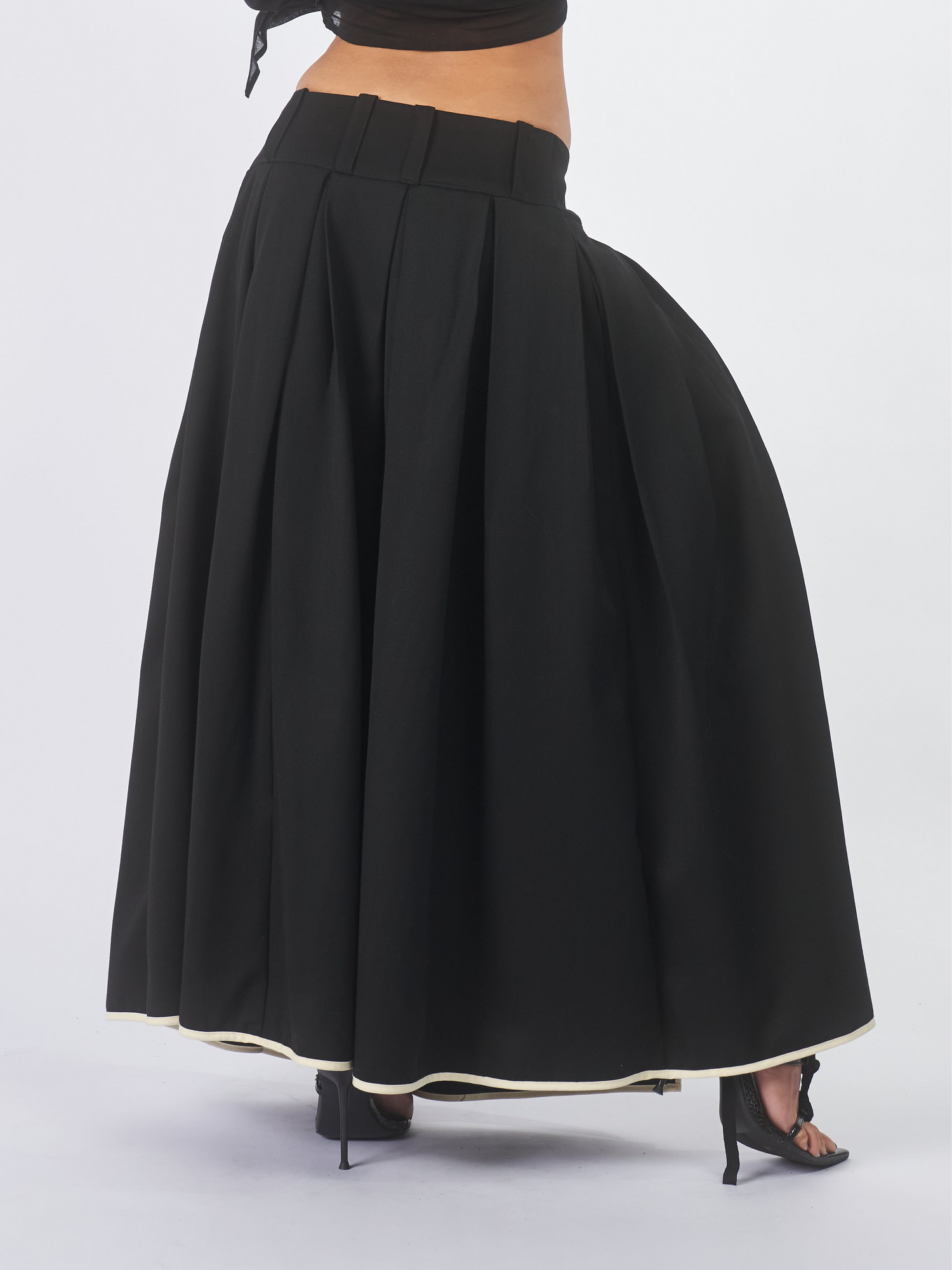 [Pre-Order] Heirloom I Pleated Skirt