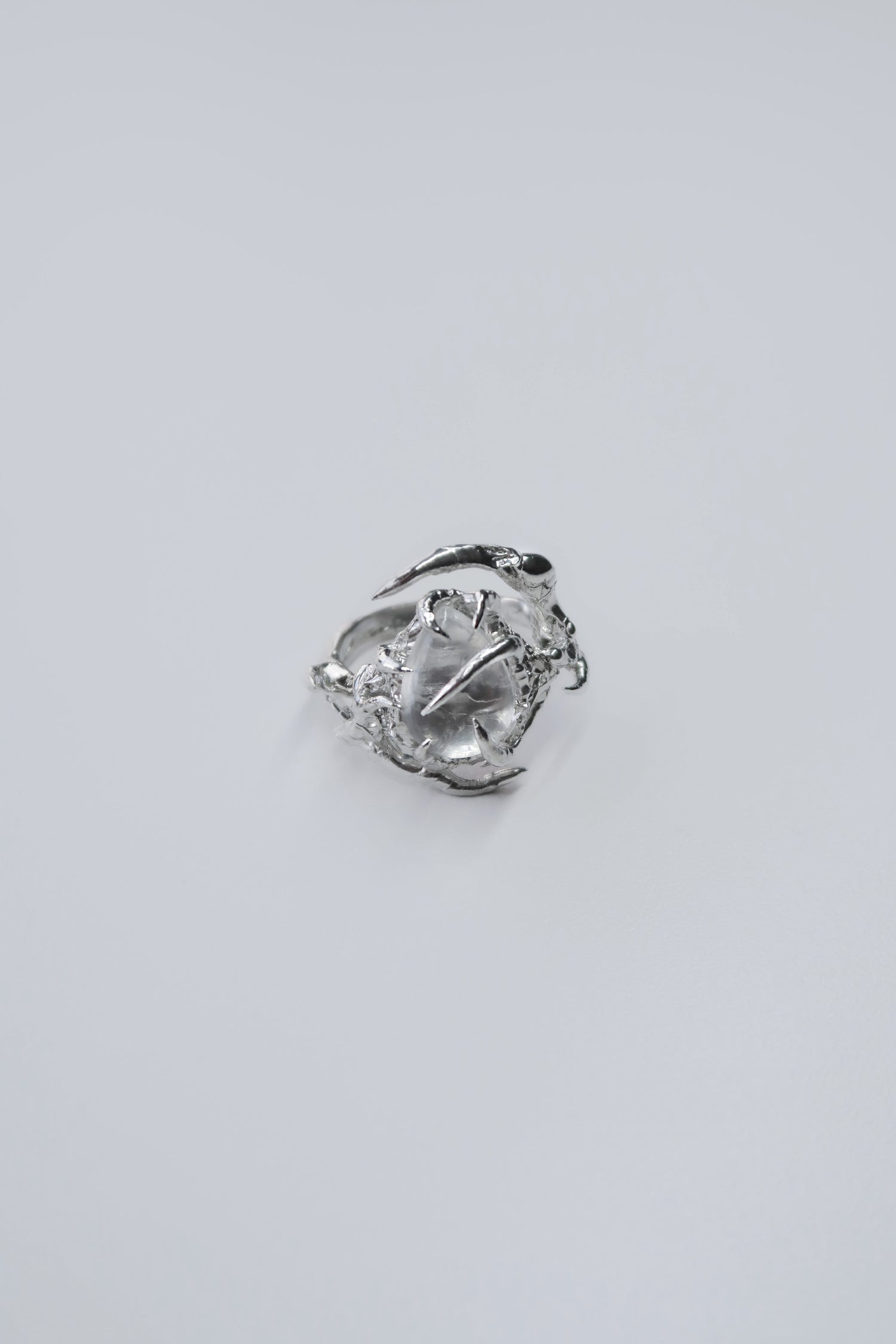 Knoll quartz ring