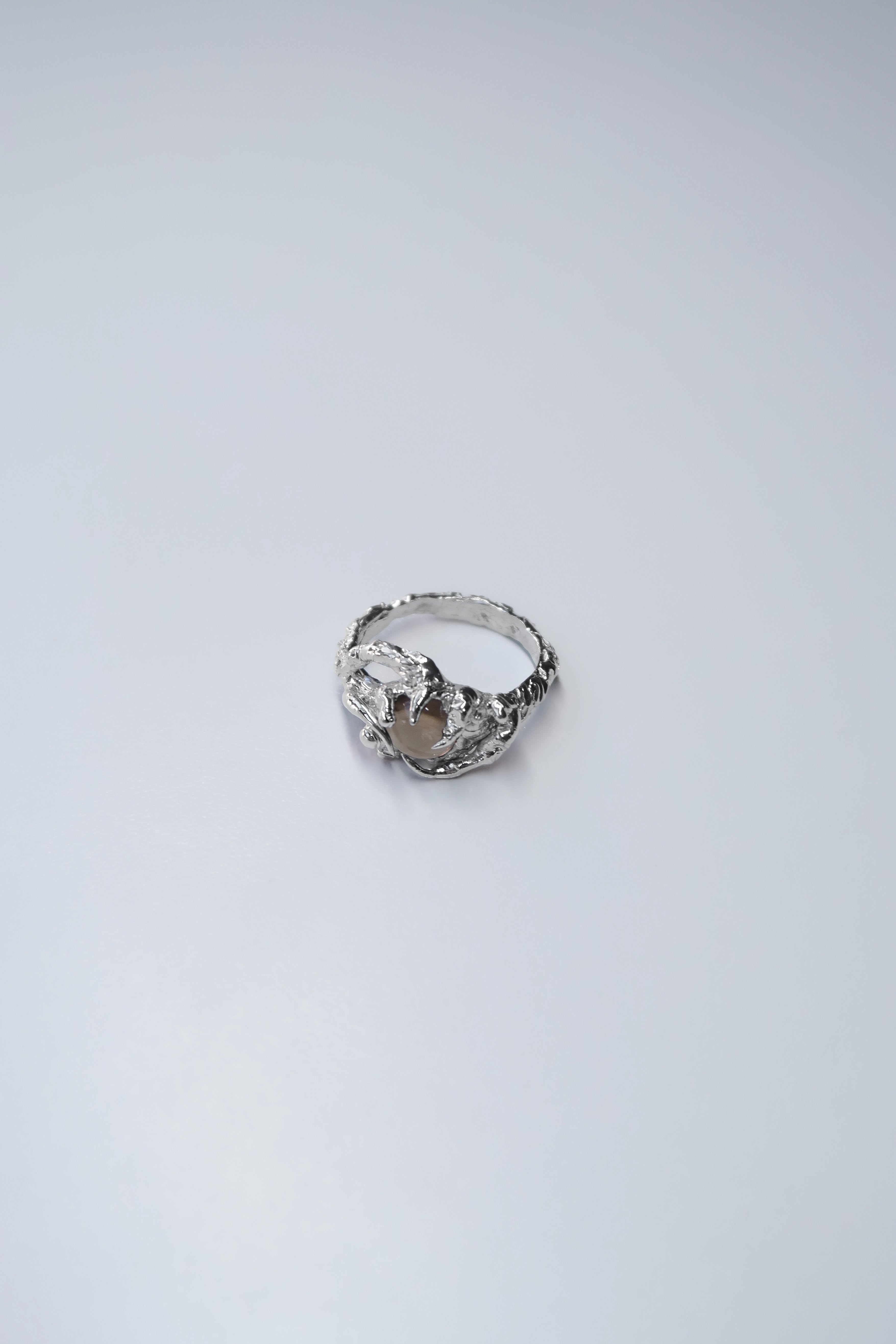 Mettle Quartz ring