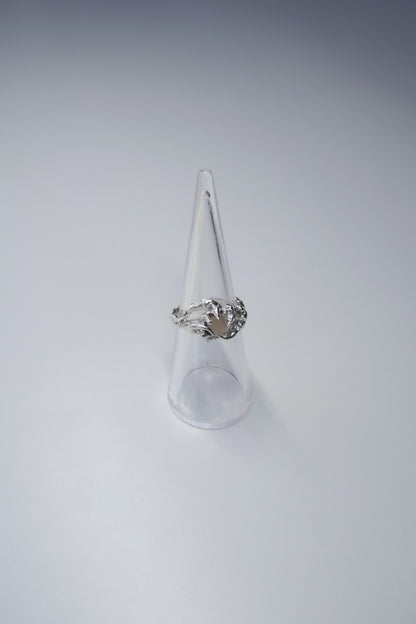 Mettle Quartz ring