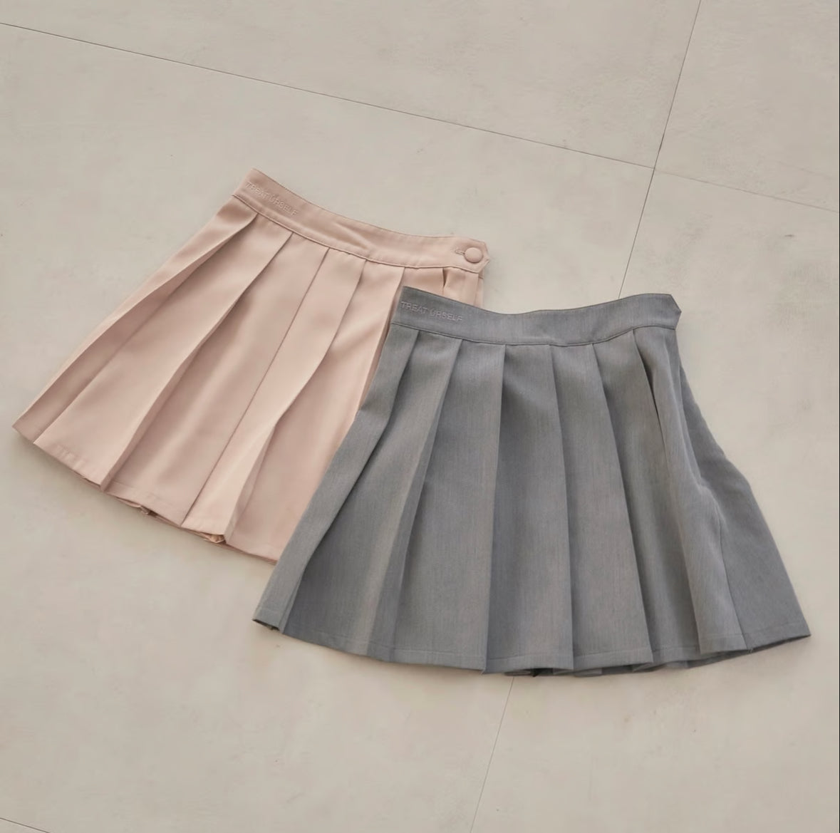 Preppy Pleats Mini Skirt – REBORNE