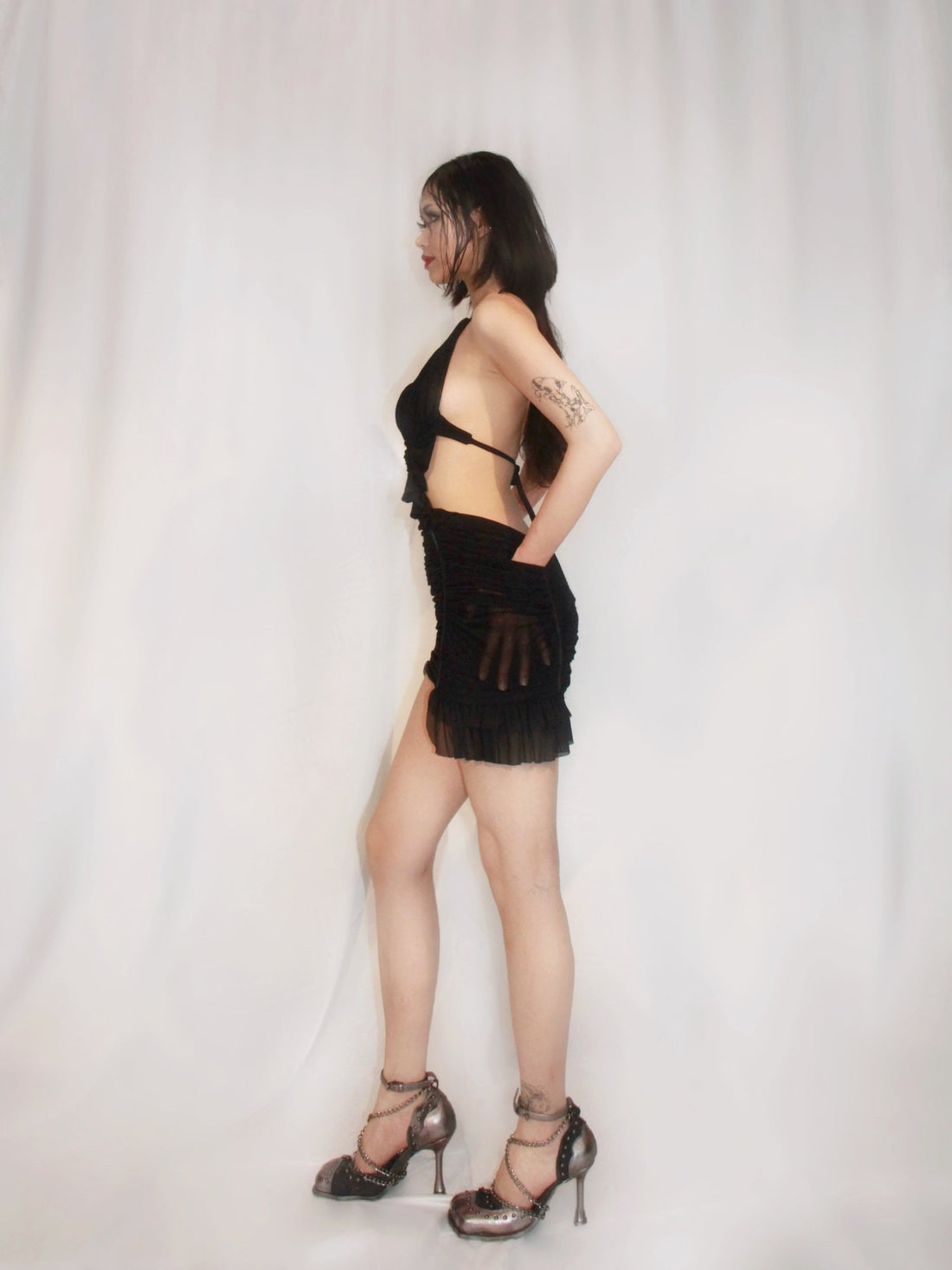 Stretchy draped mini dress with ruffles [3 Colors]