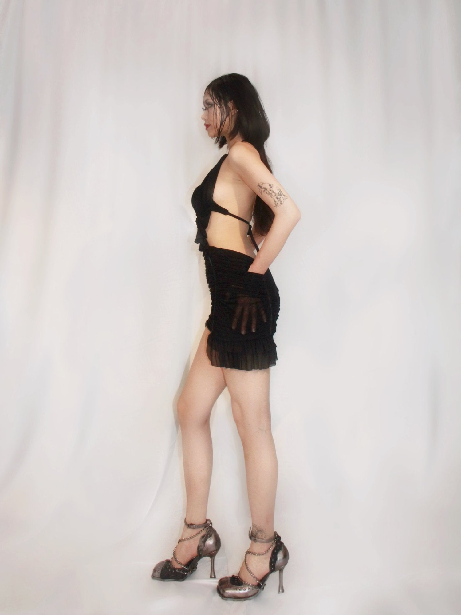 Stretchy draped mini dress with ruffles [3 Colors]