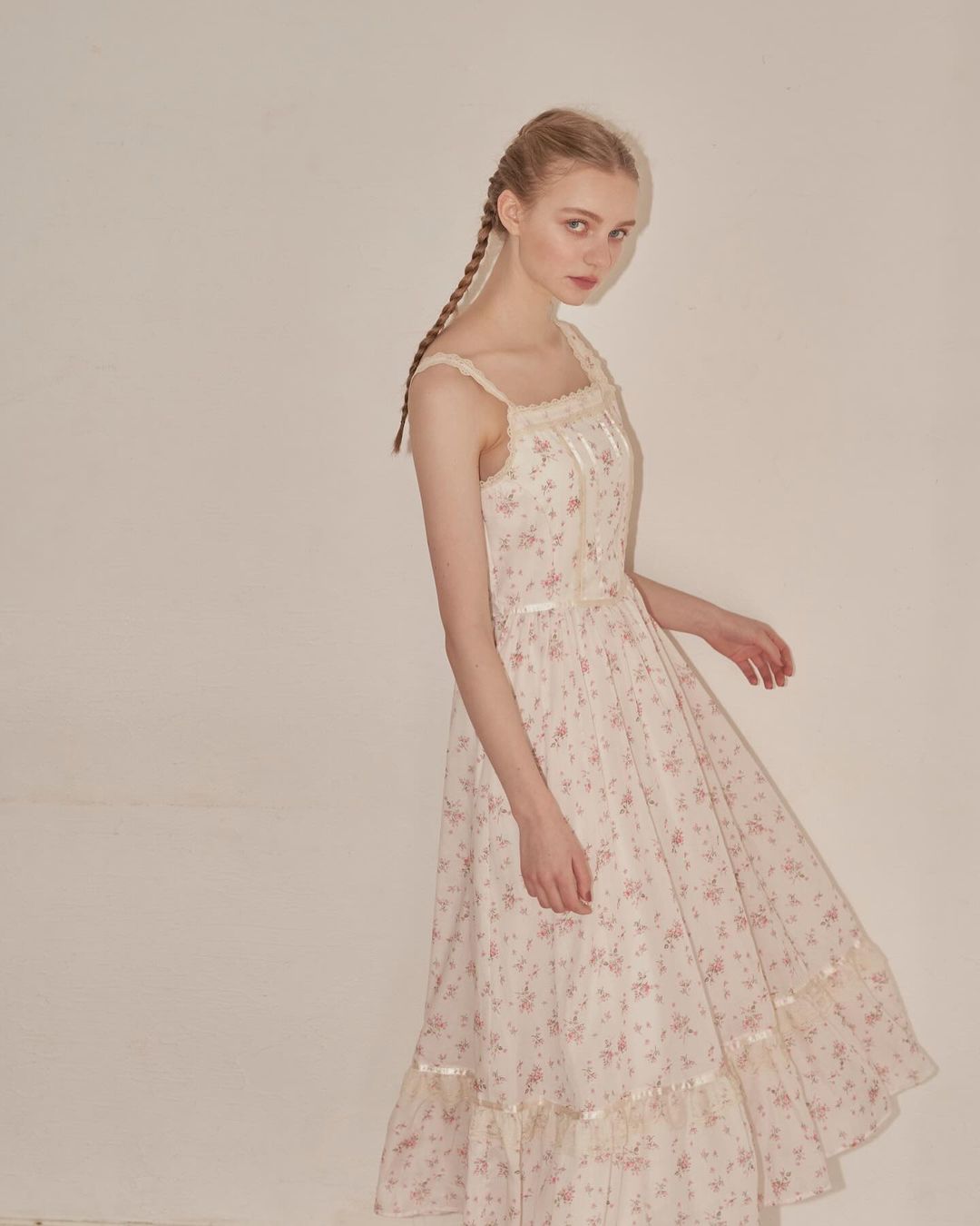 Floral Vintage Like Dress