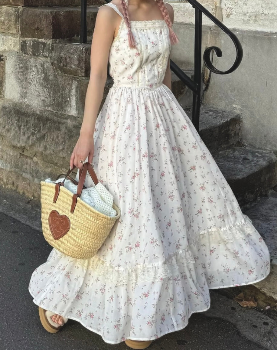 Floral Vintage Like Dress