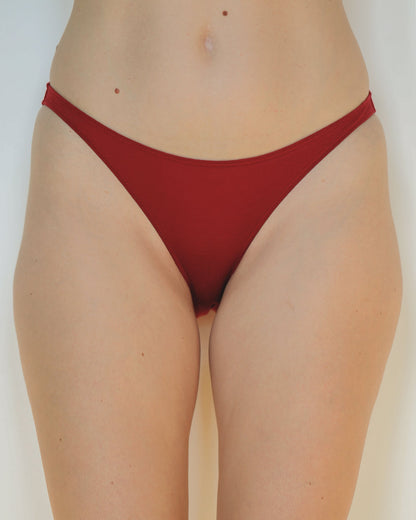 Low-Rise Thong Cherry