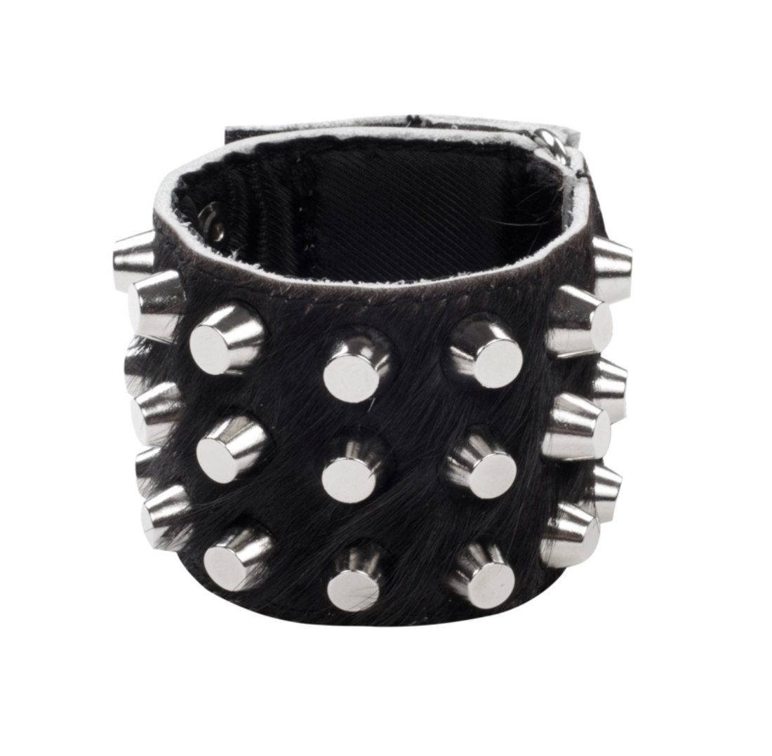 STUDDED BRACELET IN CALF SKIN