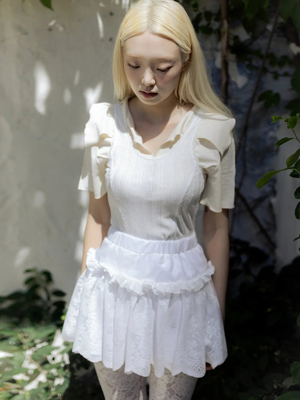 Ami Ruffle Mini Skirt - White