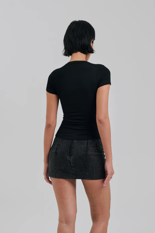 Clove Tee Black