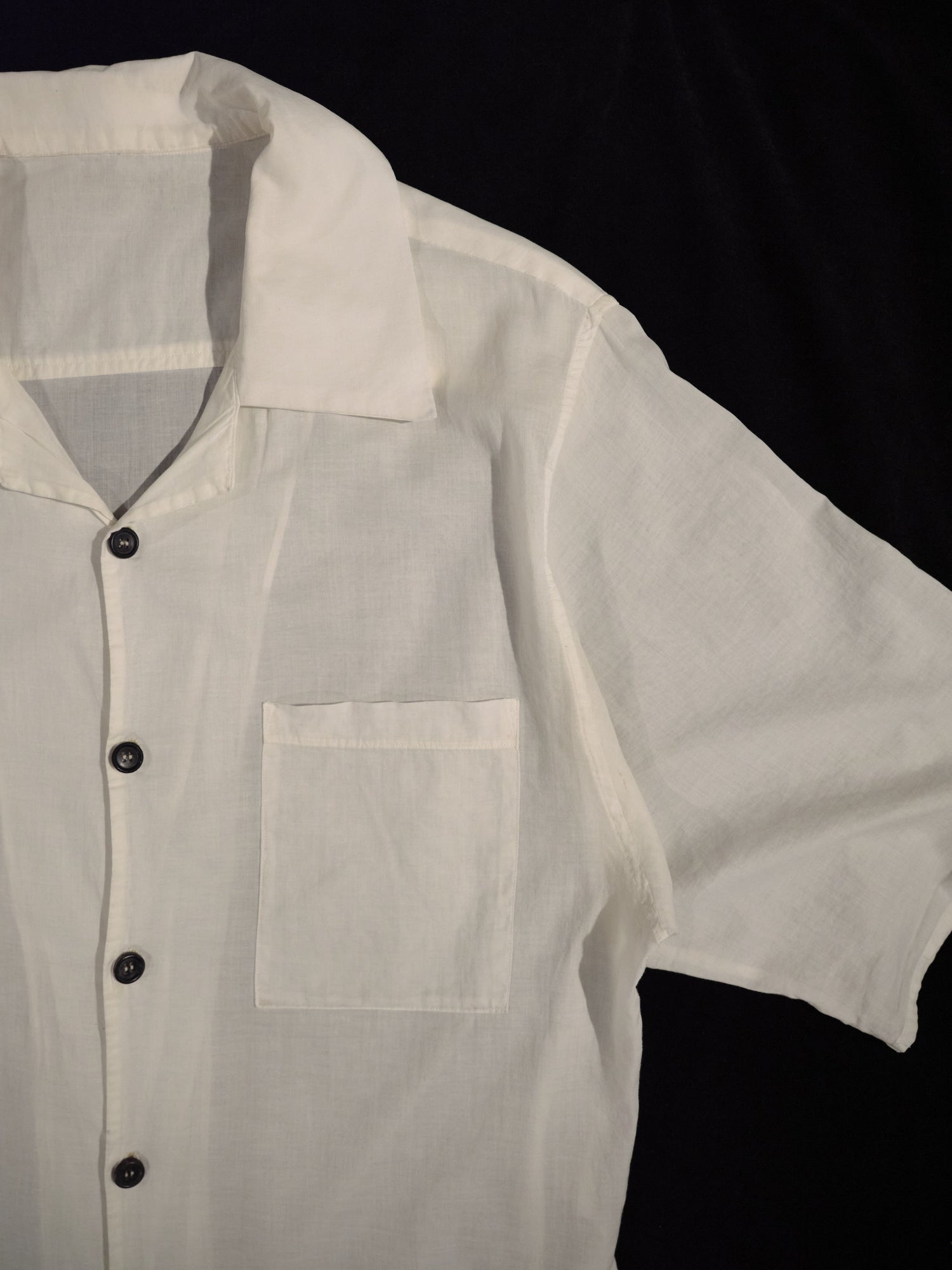 Fine short sleeve button down