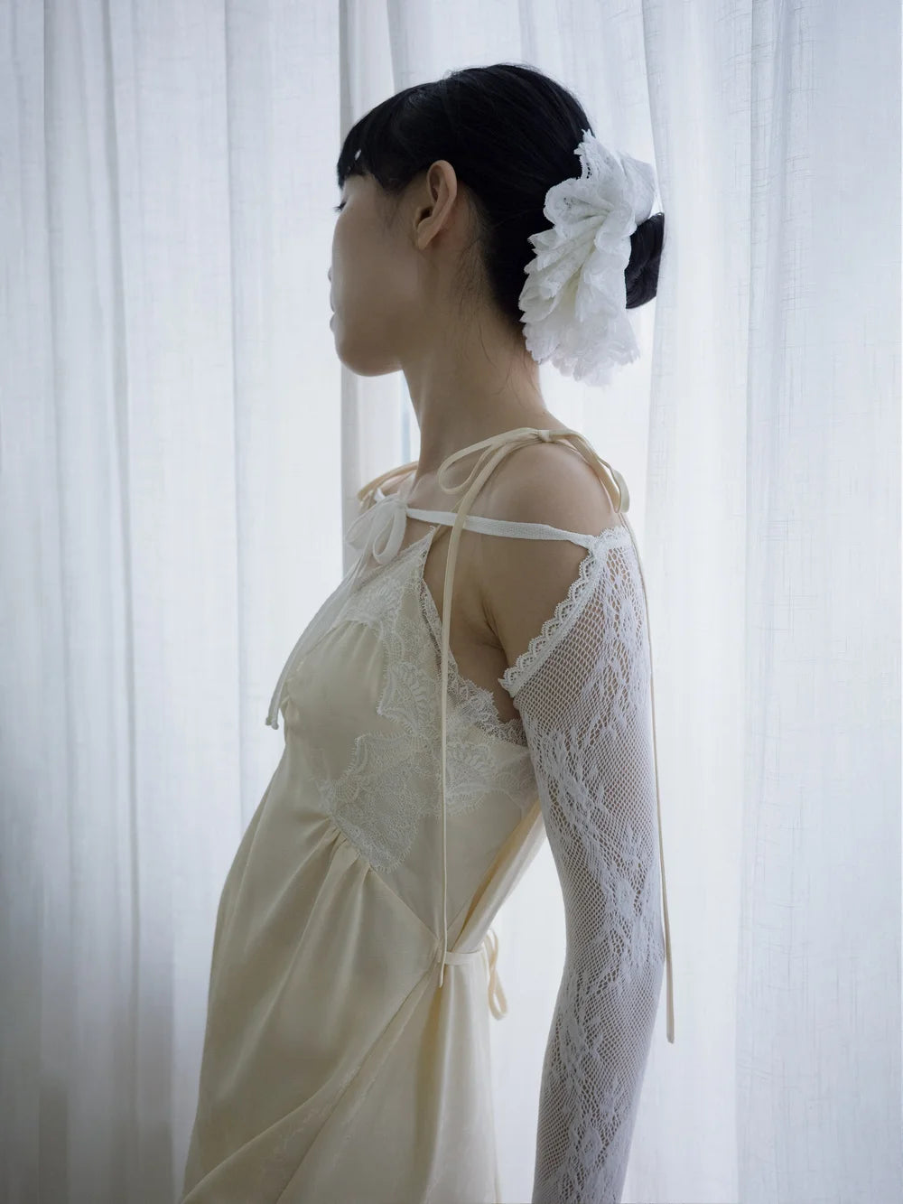 Marie Lace Scrunchies - White