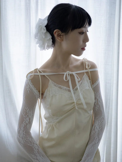 Marie Lace Scrunchies - White